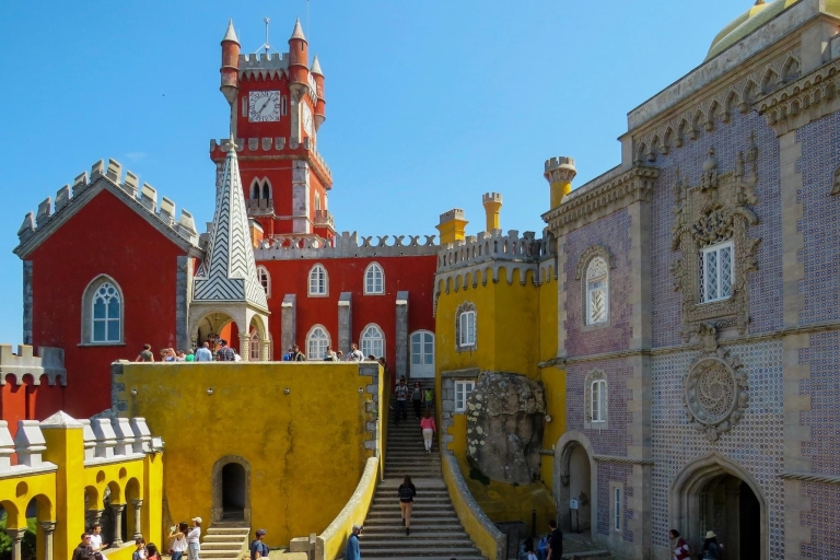 Von Lissabon aus: Sintra, Pena Palace und Cascais Ganztagestour
