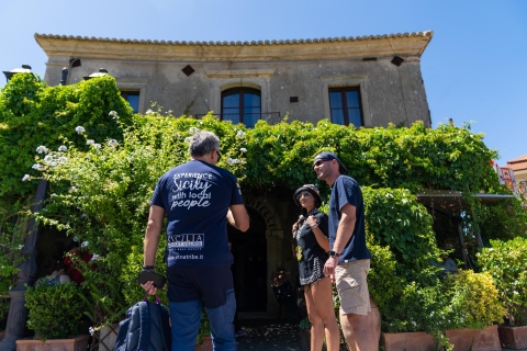 Ab Catania: Tagestour auf den Spuren des PatenTour auf Deutsch