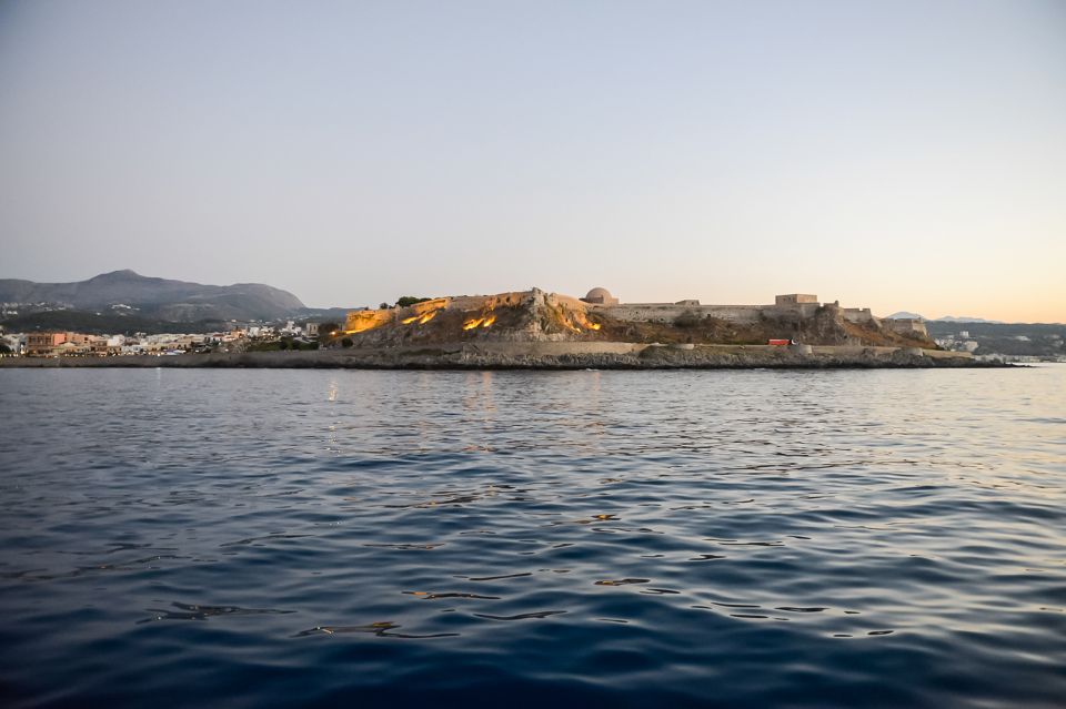 Rethymno : croisière au crépuscule sur un bateau pirate