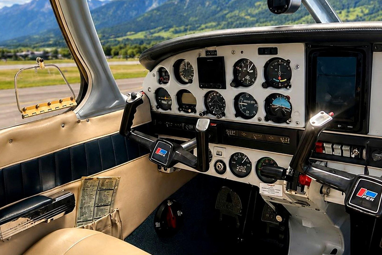 El Salvador: Private Pacific Coast Scenic Flight