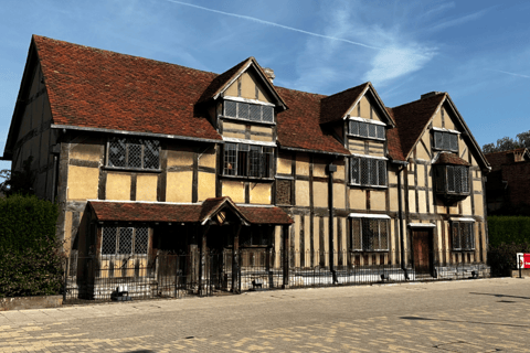 Historical Walk Around Stratford Upon Avon With Xmas Sparkle