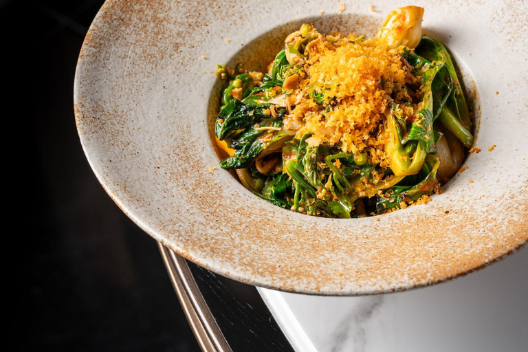 Bangkok: Jim Thompson, Un ristorante tailandese Pacchetti F&amp;BJim's Sharing Set per 2 persone, incluso 1 drink a persona