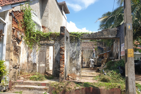 Galle Fort: Walk Through 400 Years of Sparking Stories
