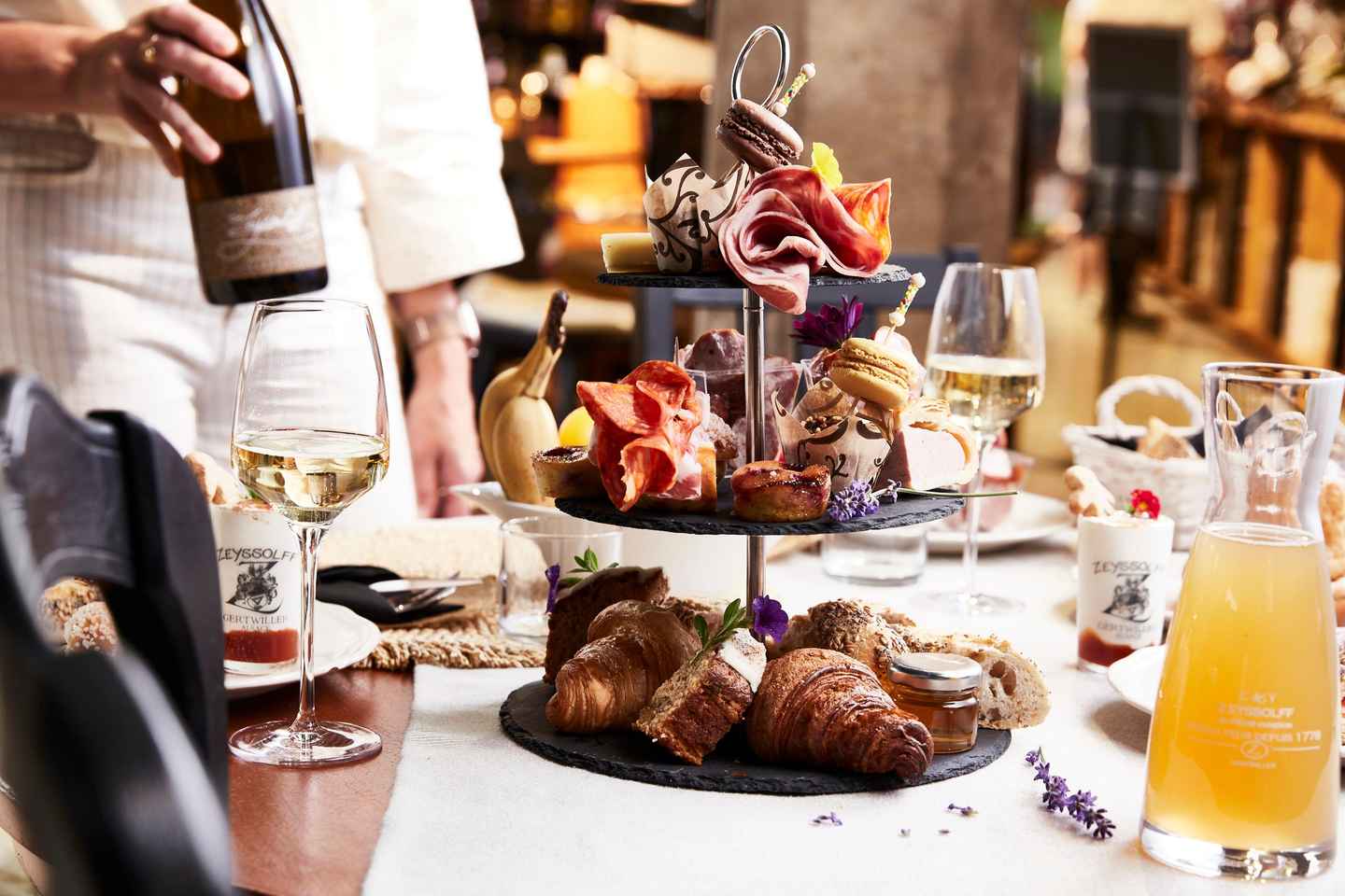 Alsatian brunch - wine tasting & Immersive wine cellar tour