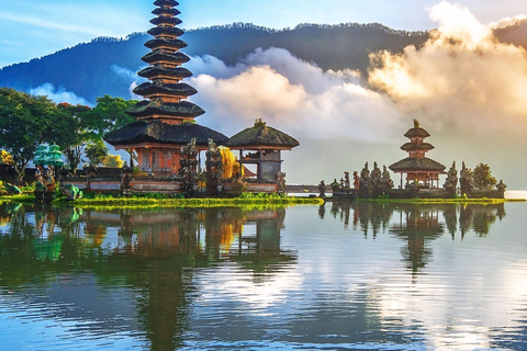 North Bali: Ulun Danu, Waterfalls, Swing and Monkey Forest Private Tour with Entry Ticket