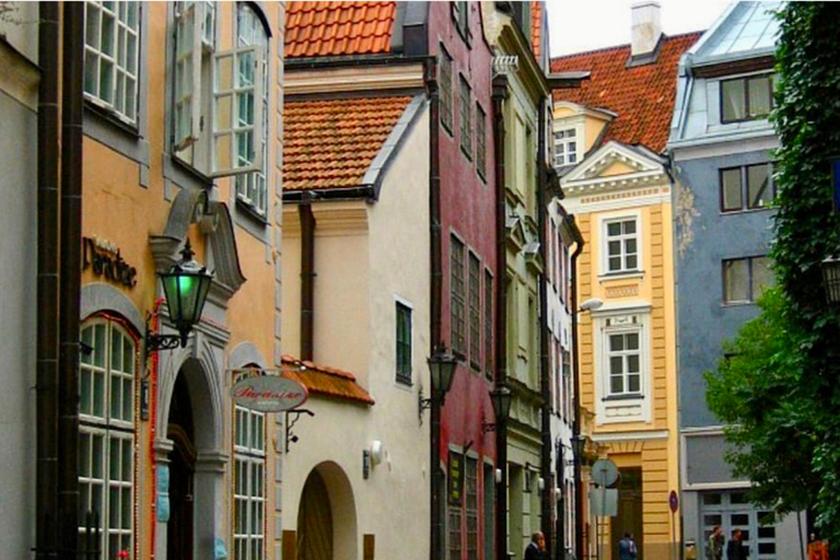 Riga Old Town, C Market & Art Nouveau Guided Walking Tour