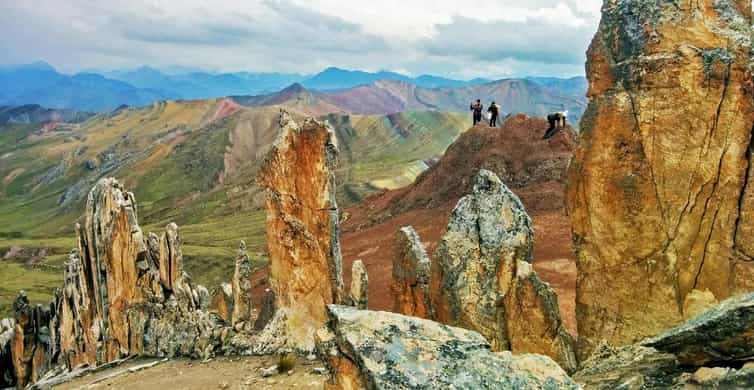 Vanuit Cusco Palcoyo Bergwandeling Hele Dag GetYourGuide