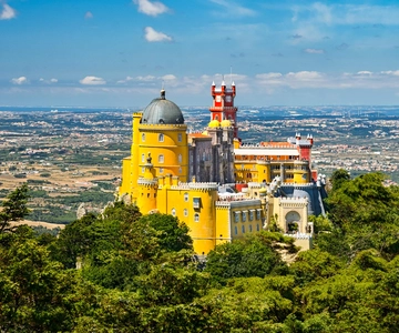 Lisbon: Sintra Cascais & Pena Palace Small Group Tour