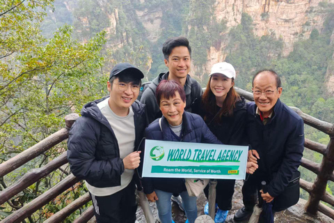 Private Tour Guide Service with Commentary in Zhangjiajie Private Guide (Spanish) – Per Day