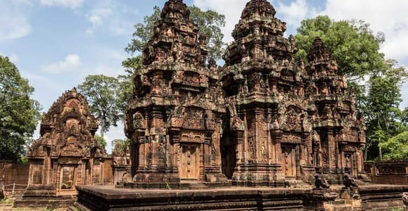 Siem Reap: Angkor Wat Sunrise Guided Tour with Pickup