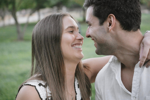 Santiago: Couple's photo shoot in the city's most beautiful park