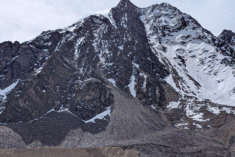 Wanderung Charquini und Lagunen von Huayna Potosí (Westseite)Wandern in Charquini und Lagunen von Huayna Potosí (Westseite)