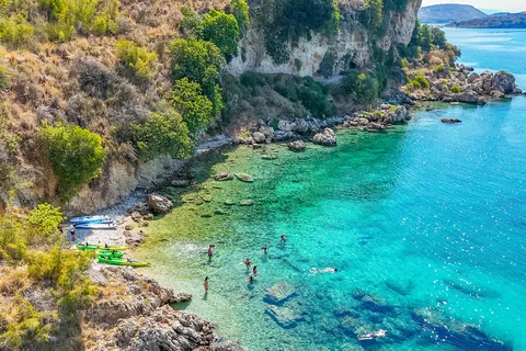 Höhlen von Porto Palermo: Kajak/SUP Tour mit Blick auf die Burg und das Meer