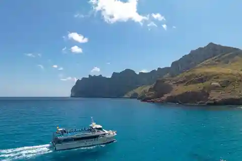 Cala San Vicente: Kryssning på Mallorcas norra bergskedja.
