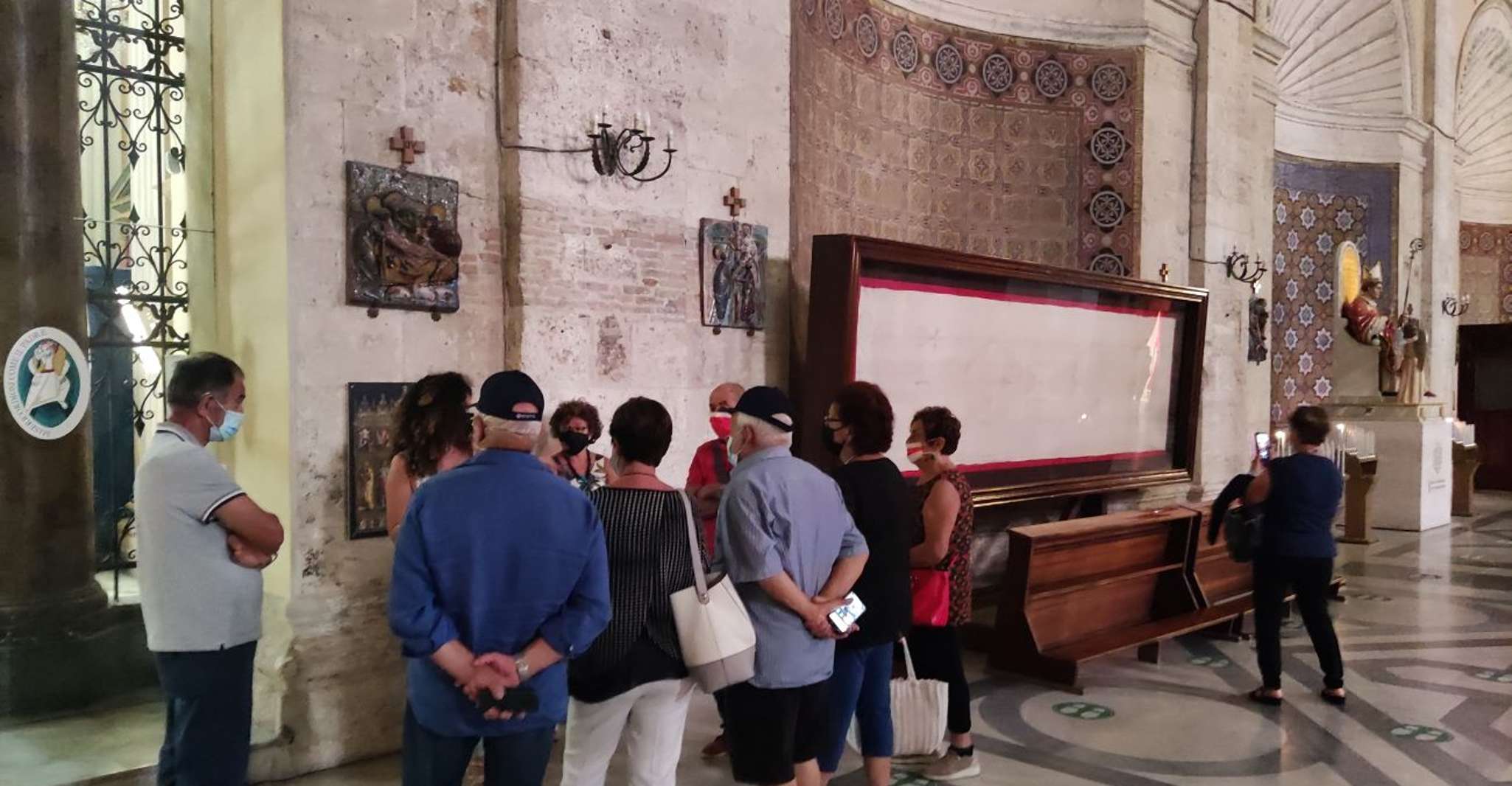 Ascoli Piceno, mittelalterliches Viertel Wanderung - Hizvo