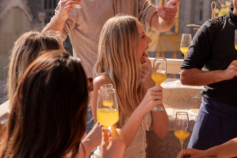 Prywatna degustacja wina z widokiem na Sagrada Familia i posiłkiem tapas