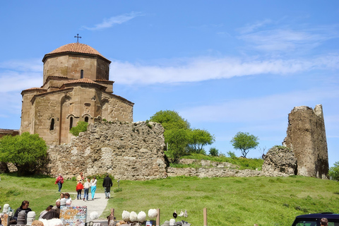 Kutaisi: 8-Day Private Group Tour with Accommodation