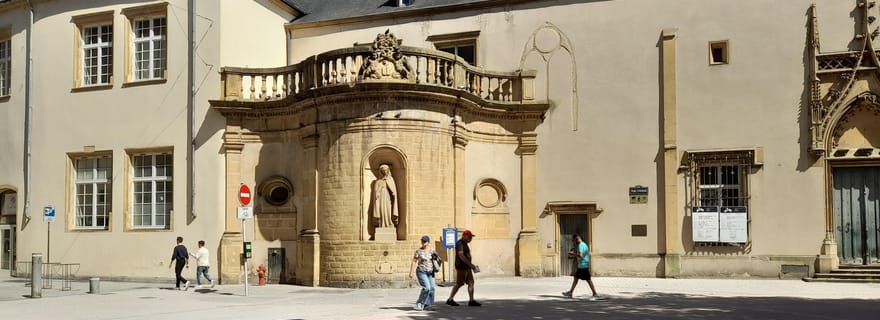 Metz: balade à pied et légendes contées au crépuscule en petit groupe