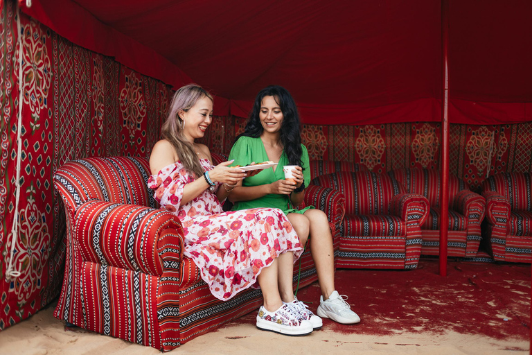 Dubai: Passeio de balão ao nascer do sol com passeio de camelo e café da manhã