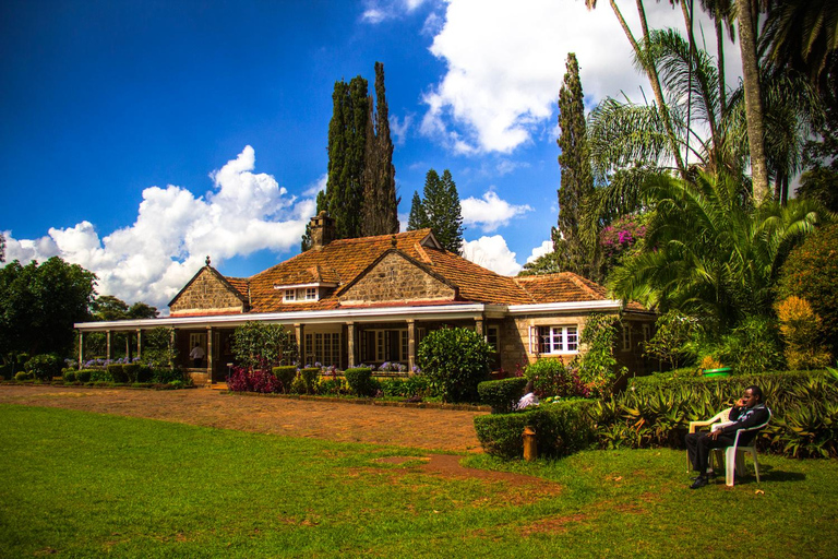 Visite de Karen Blixen, de la fabrique de perles, du centre des girafes et de Bomas