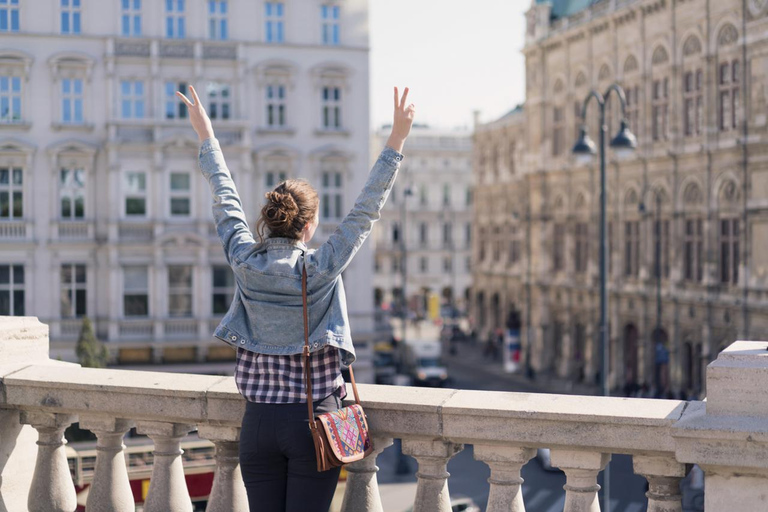Vienna: Old Town Private Photoshoot + Video Option Ultimate: 50 photos + 30 second video reel | 90 mins