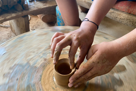 Luang Prabang: Half-Day Cycling & Pottery Experience