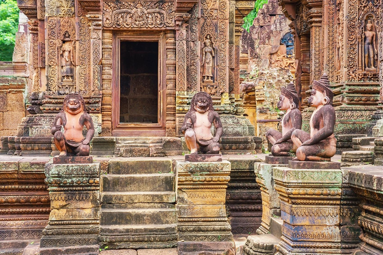 Siem Reap: Kulen Waterfalls and Banteay Srei Tour