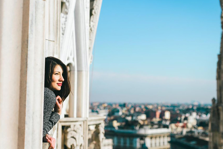 Milan: Duomo Cathedral Entry Ticket and Rooftop Tour