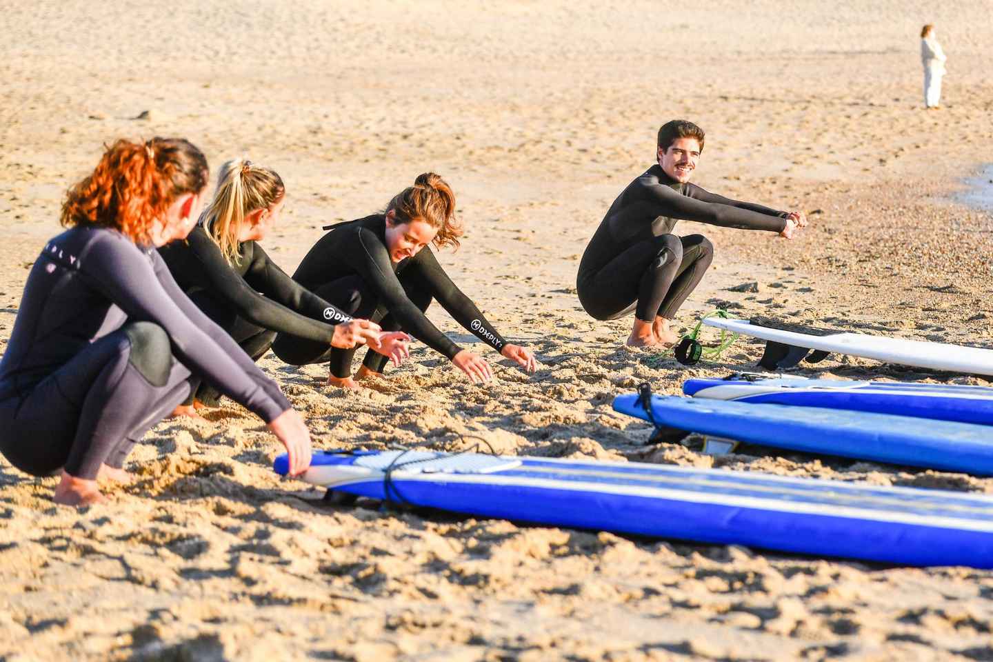 Porto: Small Group Surfing Experience with Transportation