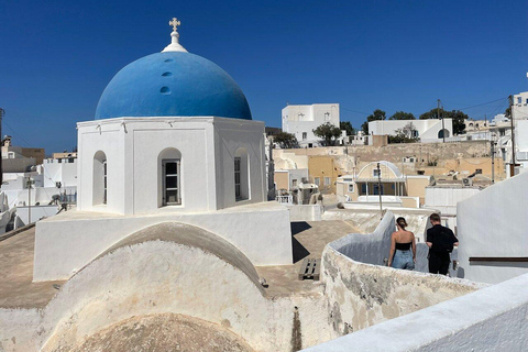 Santorini Private Customizable Land Tοur with Local Driver Santorini Private Land Tour With Local Driver