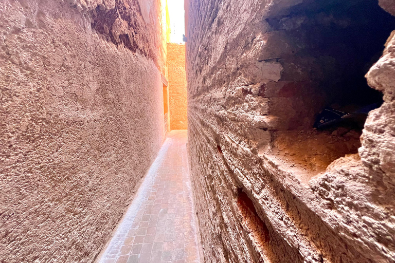 Marrakech Saadian Tombs Entry Ticket with Digital Guide App