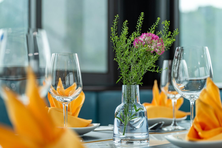 Hanoi/Cat Ba: Lan Ha Bay Day Cruise with Dark & Bright Caves Day Trip Cruise Pick up & Drop Off From Cat Ba Town