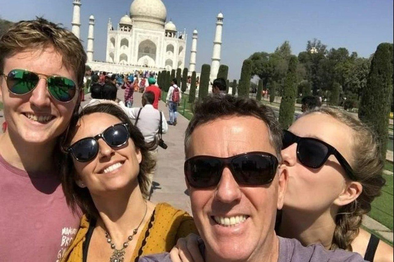 Delhi: Privat transfer till Agra med bil