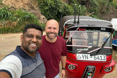 Kandy: City Highlights Tour with Cultural Dance Show
