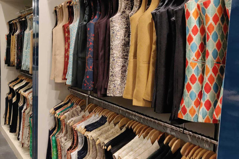 Jaipur: Wedding Outfit Shopping Tour with Local Guy Tour by Tuk-Tuk