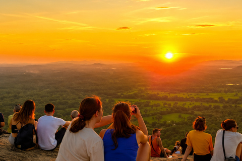 Sigiriya: Pidurangala Rock Sunrise / Sunset Hike with Pickup Sigiriya: Sunrise or Sunset Lion Rock Guided Climb