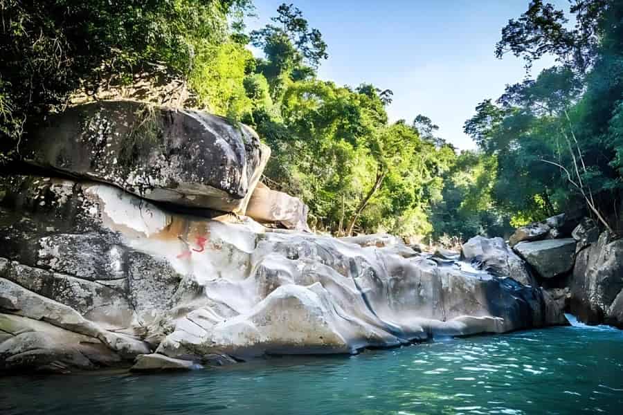 Halbtagesausflug zum Ba Ho Wasserfall. Foto: GetYourGuide