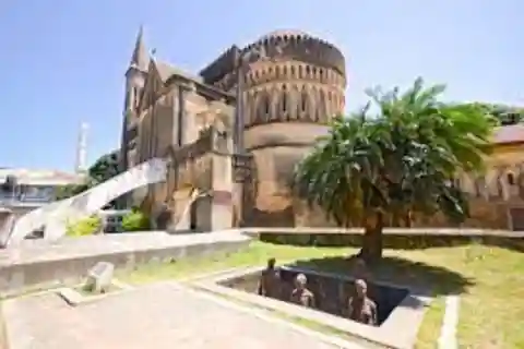 Zanzibar: Tour a piedi della fattoria delle spezie e di Stone Town