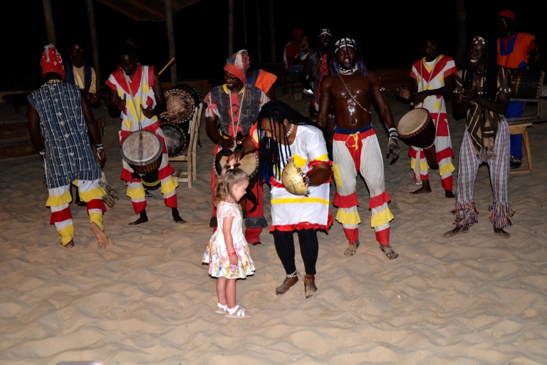 Boavista: diner bij zonsondergang met Afrikaanse drums en vuurPakket inclusief 2-gangenmenu