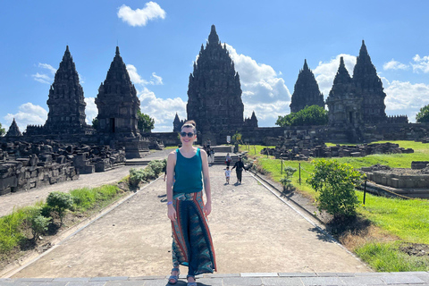 Yogyakarta: Borobudur, Mendut & Prambanan Temple Borobudur and Prambanan Temple Include Ticket