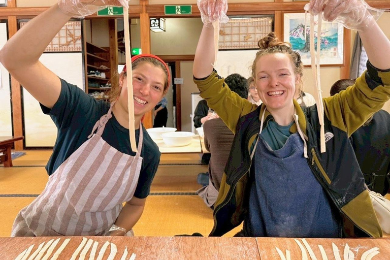 Tokyo: Mt Fuji, Lake Cruise and Noodles Making Experience Spectacular Fuji: Nature & Local Flavors