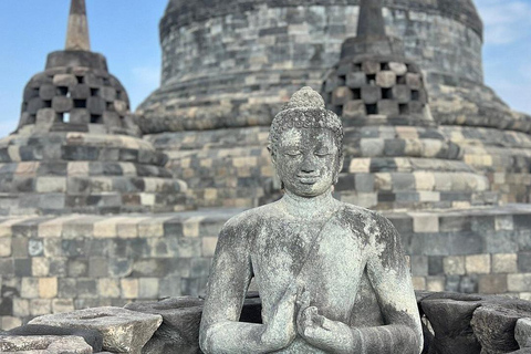 Yogyakarta: 5-Day Dieng Plateau Tour with Jeep Ride The Beauty of Yogyakarta and Dieng Plateau 5D4N Tour Package