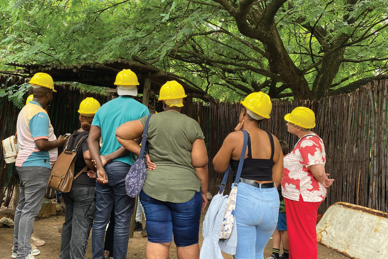 Johannesburg : visite guidée de la mine de Mapatiza et de son showroomJohannesburg : visite guidée de la mine de Mapatiza avec salle d&#039;exposition