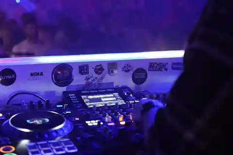 Amsterdam: DJ Workshop101 med en profesjonell DJ
