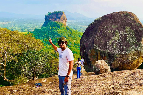 From Galle: Sigiriya Private Tour with Sunset Climb