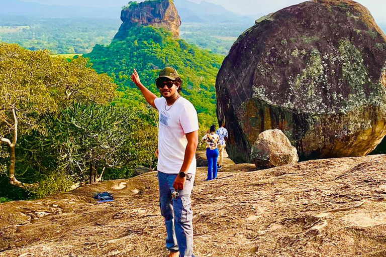 From Galle: Sigiriya Private Tour with Sunset Climb