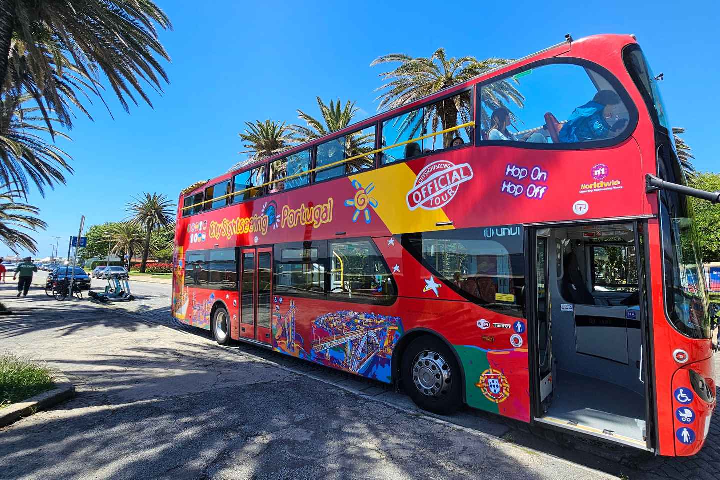 City Sightseeing Porto Hop-On Hop-Off Bus & Bookable Extras - 48-Hour Hop-On Hop-Off Bus Tour + 6 Bridges Cruise