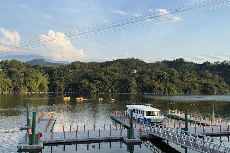 From Taipei: Water Activities Day Tour with Night Market