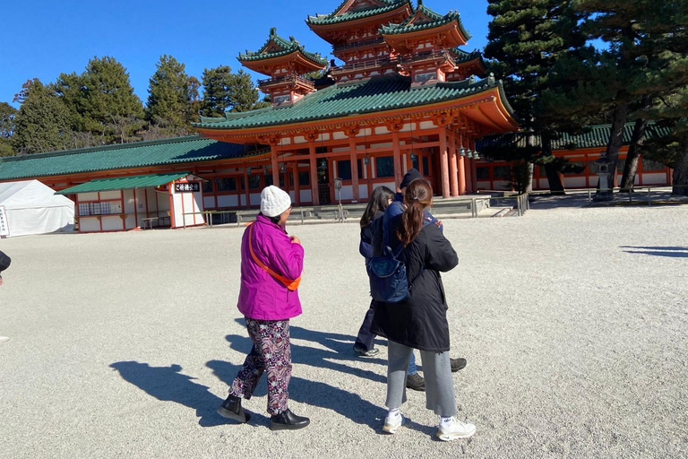 E-Bike Tour in Kyoto with Asuka, Japanese graduate student