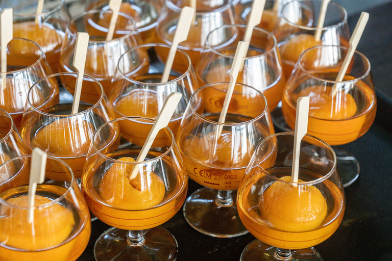 Frankfurt: Small-Group Food Tour with Apple Wine Tasting